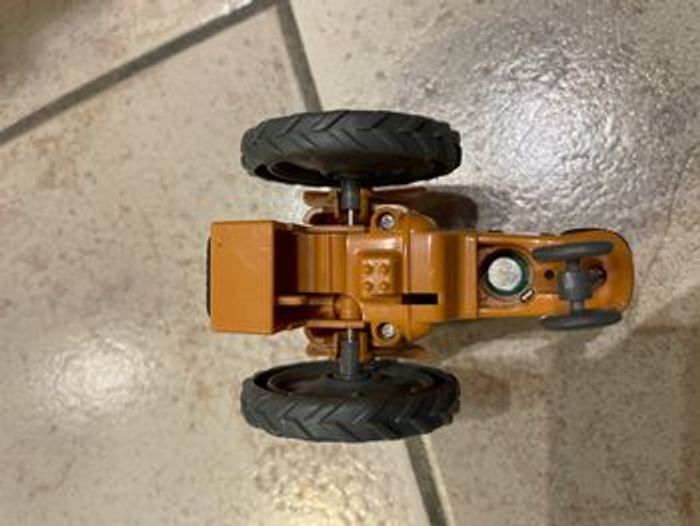 Grand Tracteur renversant Cars (très rare) à piles - photo numéro 4