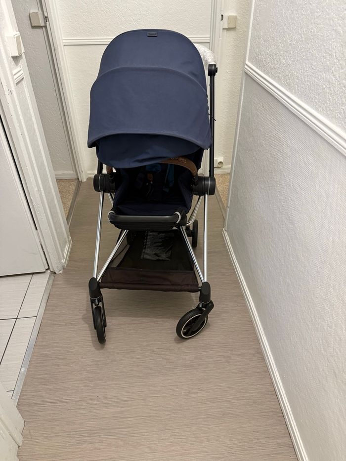 Poussette cyber très très bon - photo numéro 3