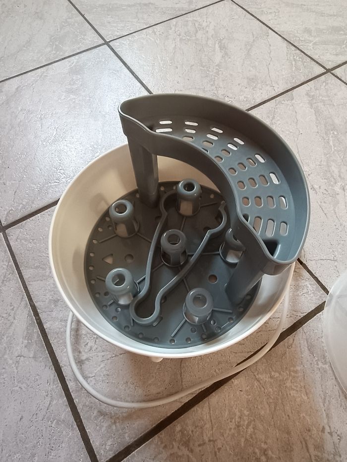 Stérilisateur de biberons - photo numéro 2