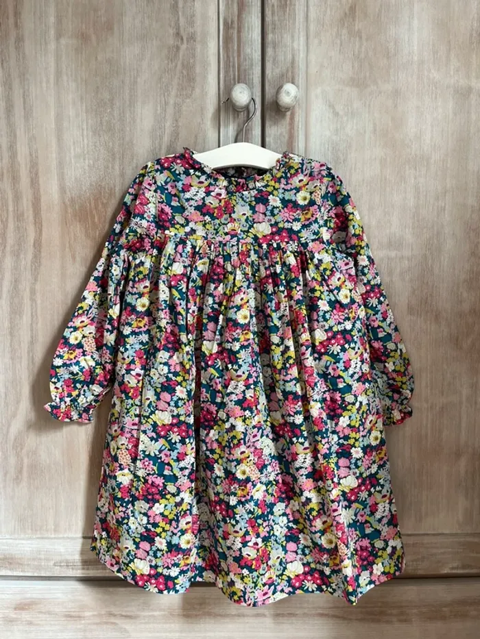 Robe Liberty ML t. 6 ans