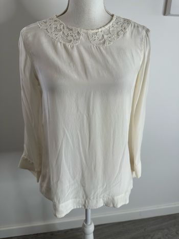 Blouse en soie blanc crème et broderies Sandro T1 36 S