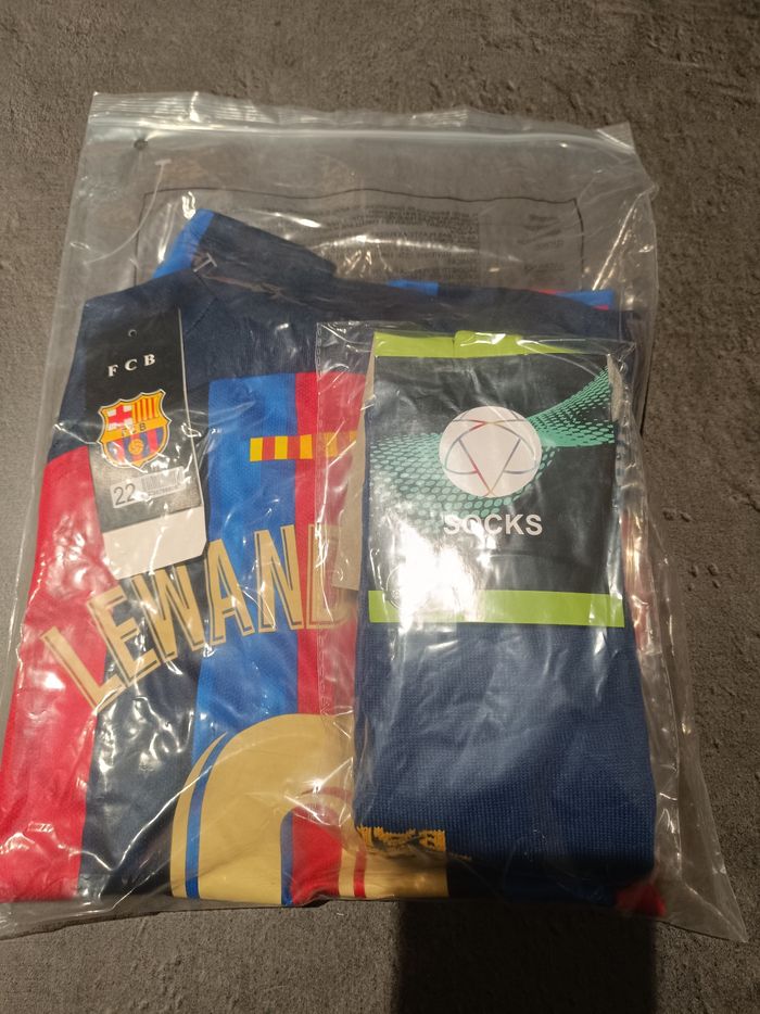 Tenue foot Lewandowski FC Barcelone . T22 - photo numéro 3