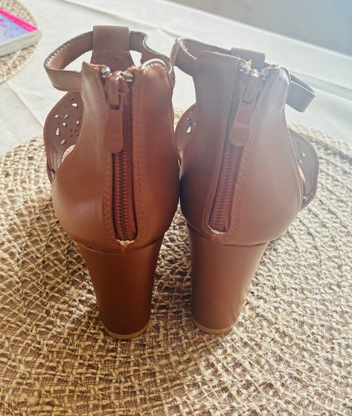 Chaussure à talon - photo numéro 3