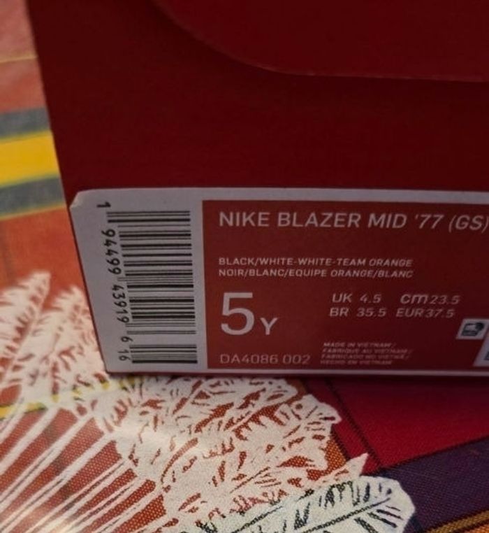 Neuves (non portées) 🏷😍🤩👍 sublime baskets NIKE blazer mid pointure 37.5 mixtes🤩⚘️👍 - photo numéro 6