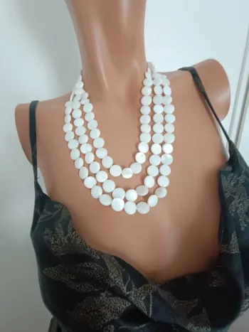 Joli collier fantaisie