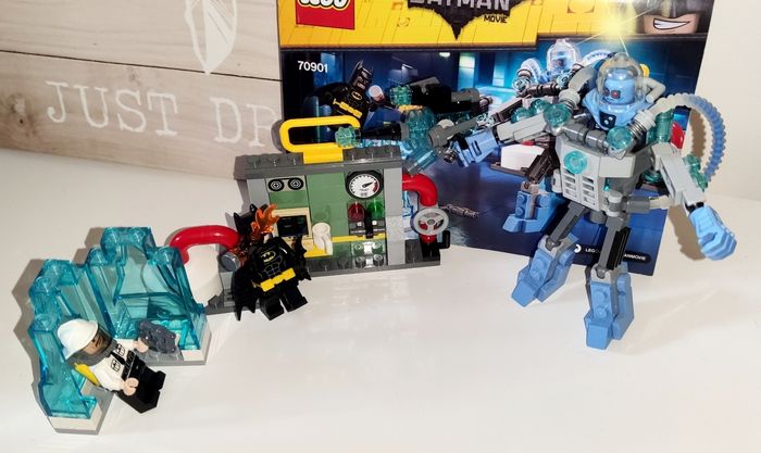 Lego 70901 Batman movie l'attaque glacée de mister freeze complet - photo numéro 2