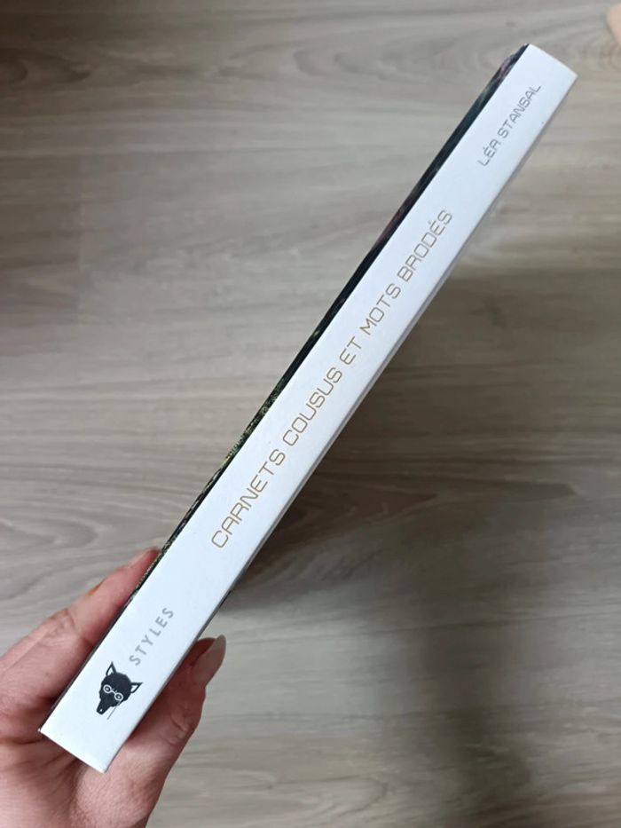 Carnets cousus et mots brodés
Léa Stansal, Jean-Michel Tardy (Photographies) - photo numéro 3