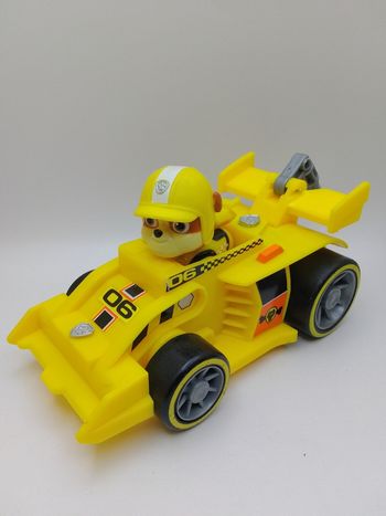 Voiture de course Ruben