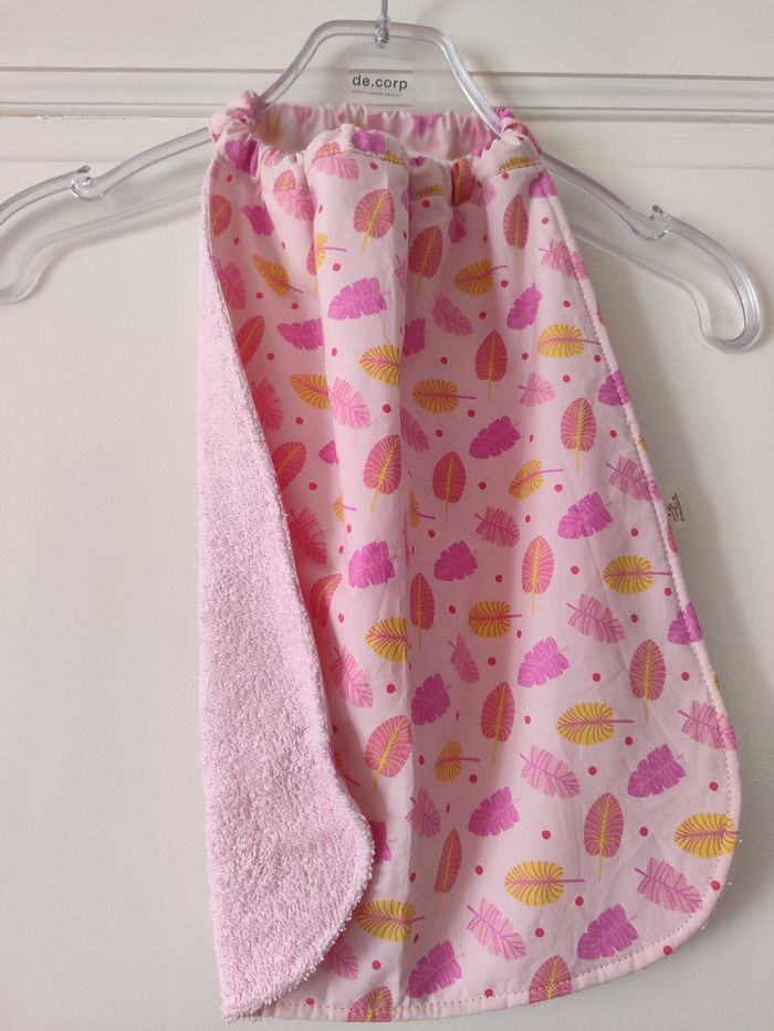 Grand bavoir élastiqué - photo numéro 2