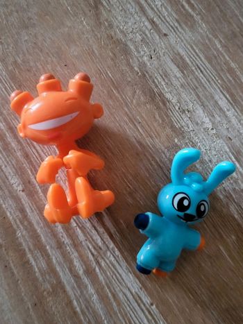 Lot de 2 figurines Kinder bonhomme et lapin crayon calendrier de l'avent Noël piñata anniversaire