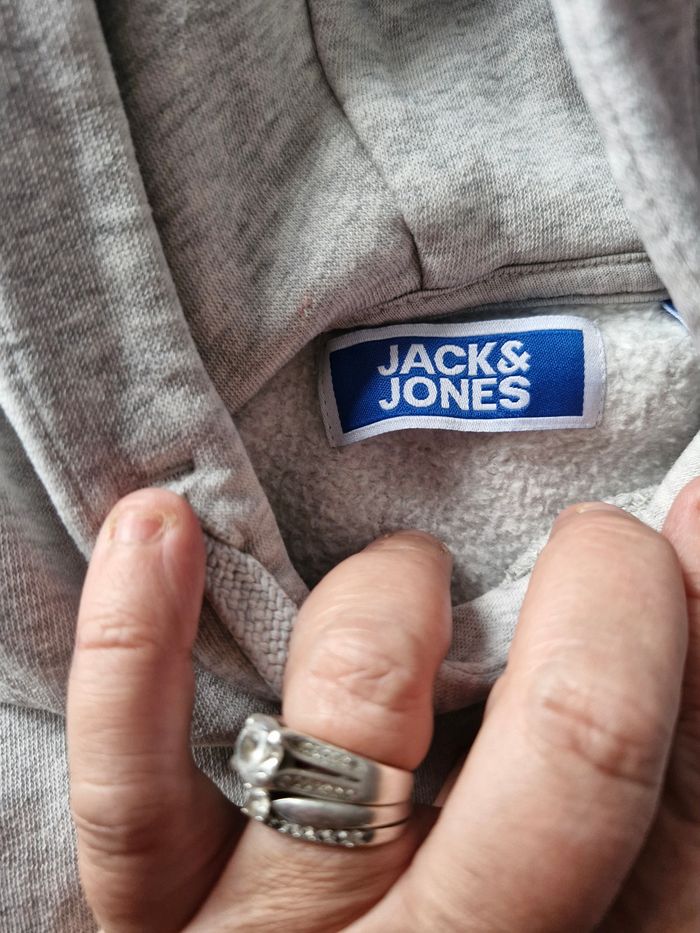 Superbe sweet à capuche - photo numéro 5