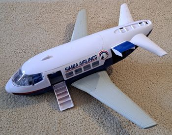 ✈️ Avion Simba Airlines incomplet