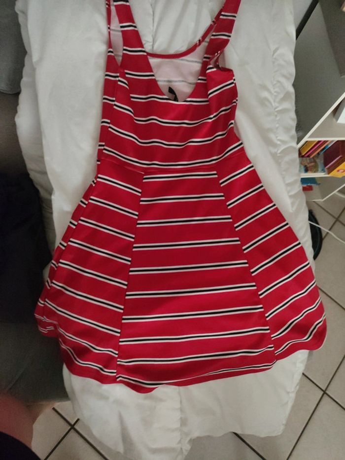 Robe patineuse rayures H&M 34 - photo numéro 2