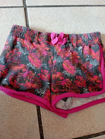 Short 2 ans