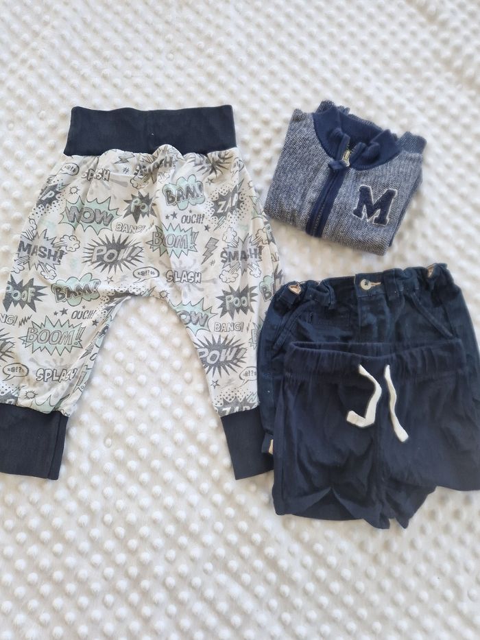 Lot vêtements 12 mois