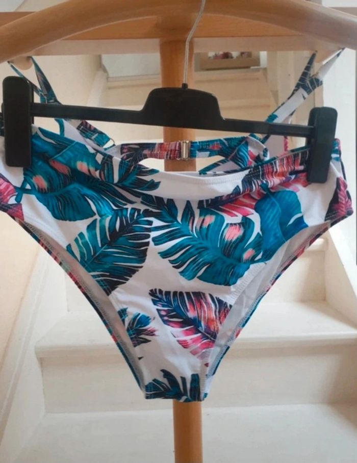 Maillot de bain 2 pièces taille 46 - photo numéro 7