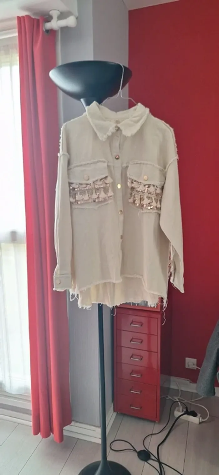 Chemise ou surchemise