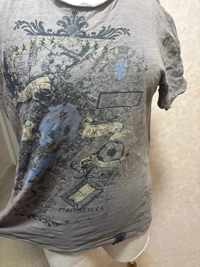 T shirt taille 40 marque Olympique de Marseille - photo numéro 4