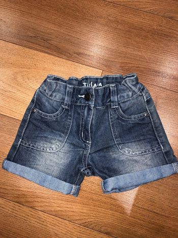 Short en jeans fille🌺 tissaia 3 ans très bon état
