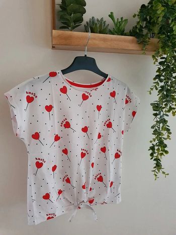 Tee-shirt motif cœur  fille taille 10ans neuf