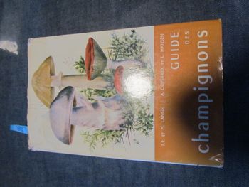(1185) Collection les guides du naturaliste "Guide des champignons"