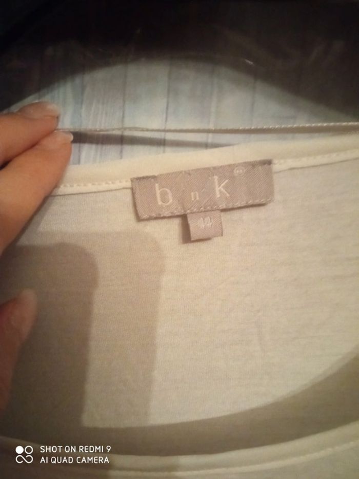 Tee shirt blanc bnk - photo numéro 2