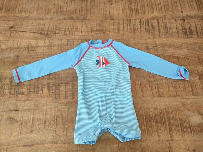 Combinaison bain taille 18 mois