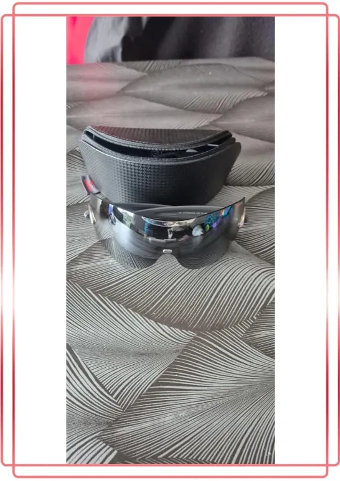Lunettes de soleil Carrera