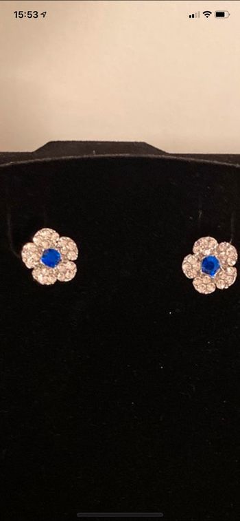 Boucles d oreilles fleur et strass