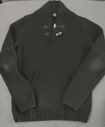 Pull noir