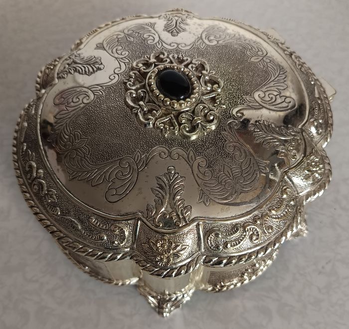 🍀Ancienne Grande boite à bijoux métal argenté ronde diamètre 17cm