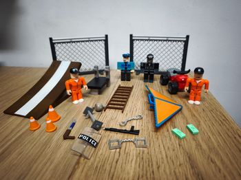 Lot figurines Roblox Jailbreak : Great Escape