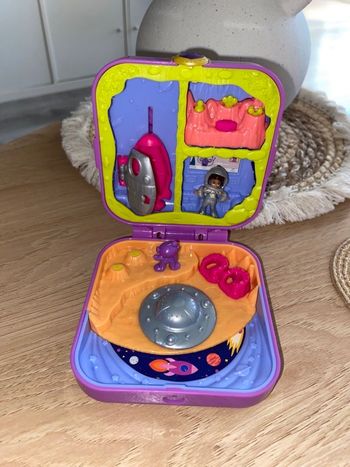 Polly pocket shani dans l’espace