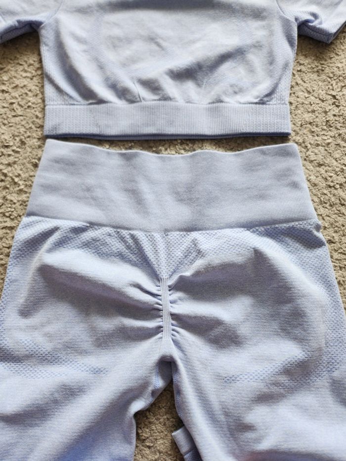 Ensemble de sport sonstiges taille 36 - photo numéro 5