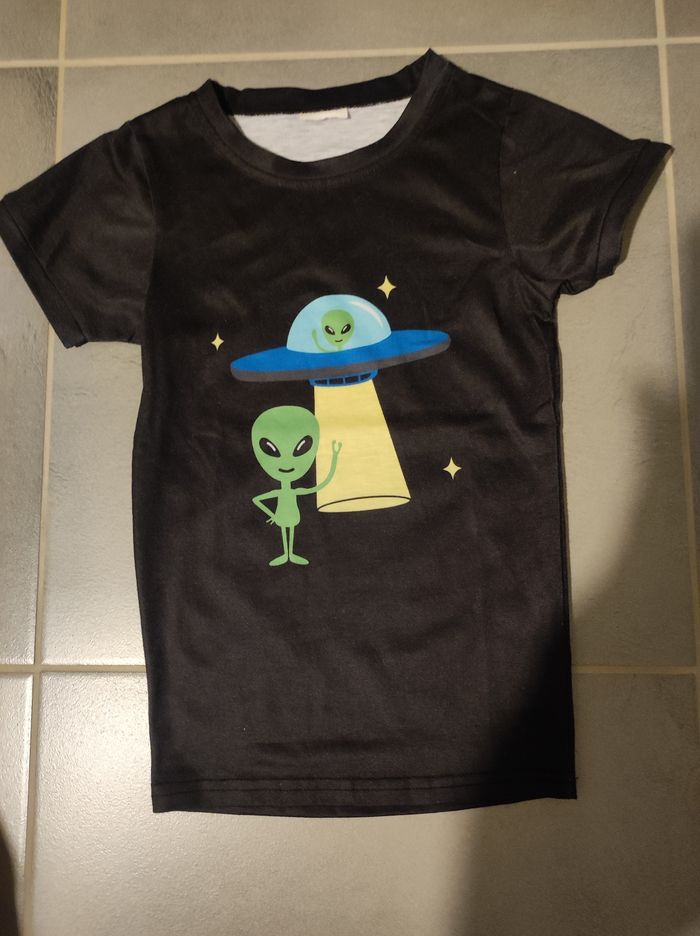 Lot 5 t-shirt manches courtes et 2 shorts - photo numéro 8