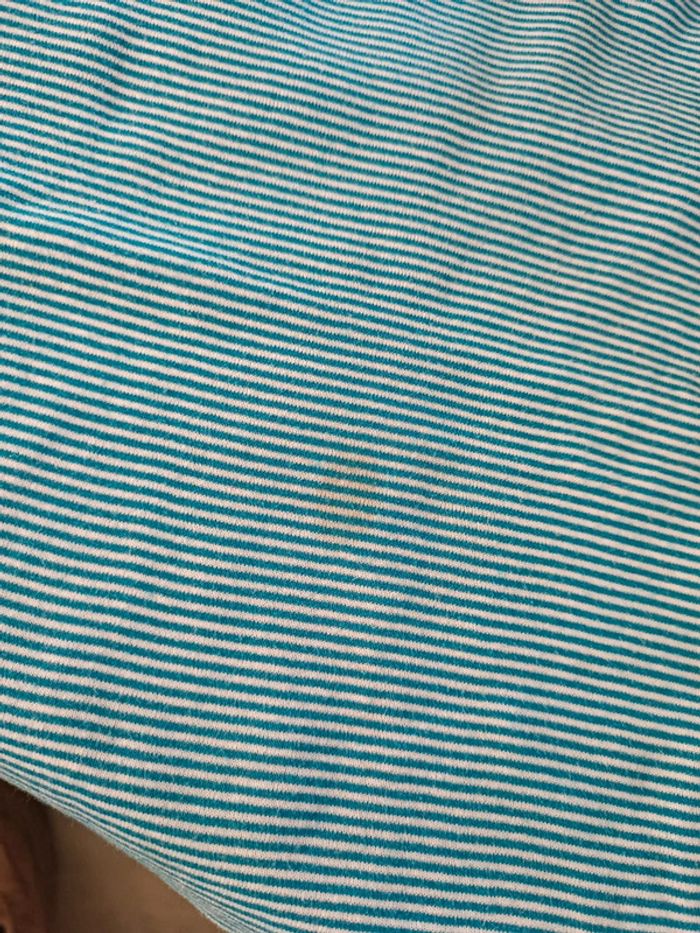 Lot de vêtements tachés 5 ans - photo numéro 5