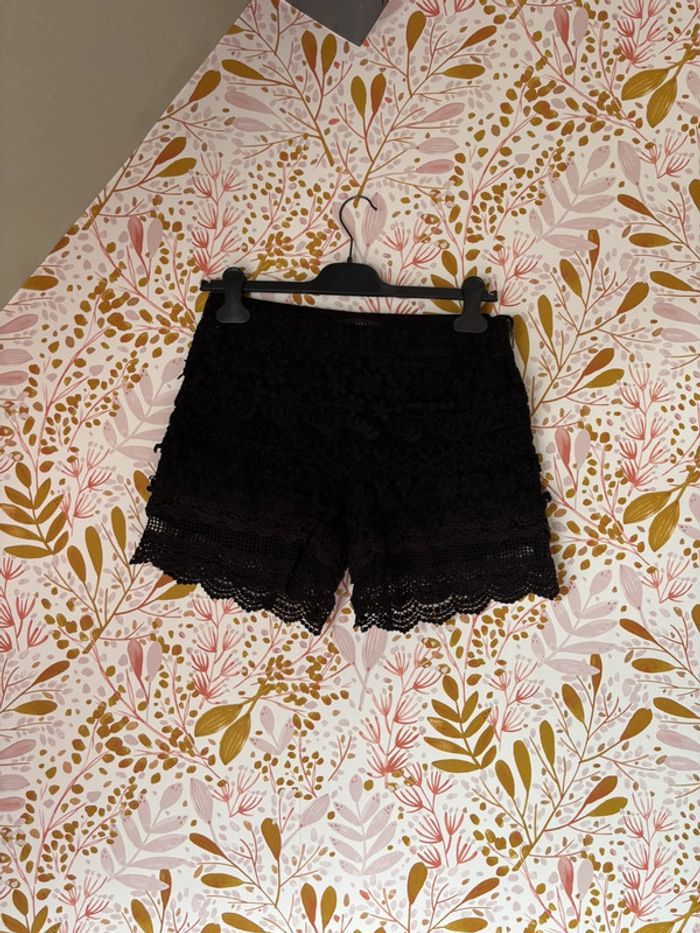 Short en dentelle noir Zara