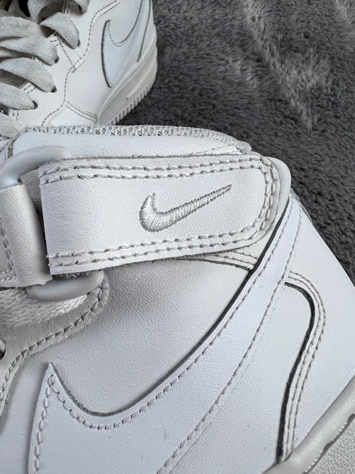 Nike Air Force 1 Mid ’82 Blanche – Pointure 36.5 - photo numéro 12