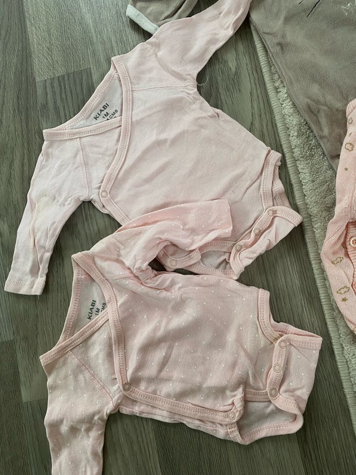 Lot vêtements bébé 1 mois - photo numéro 4
