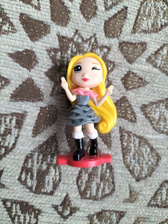 Figurine Party Popteenies