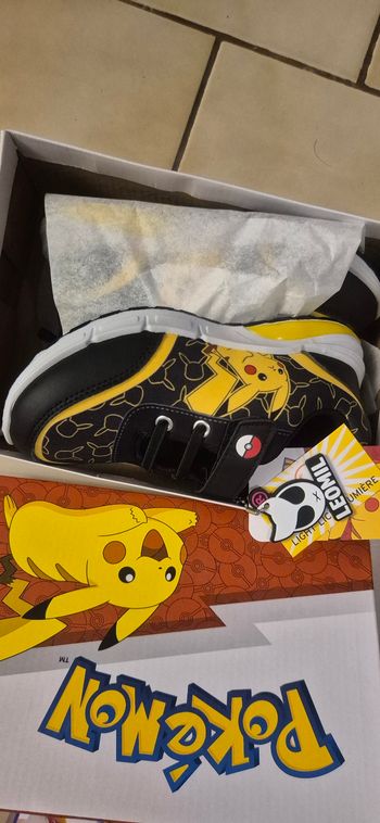 Basket neuve pokemon lumière