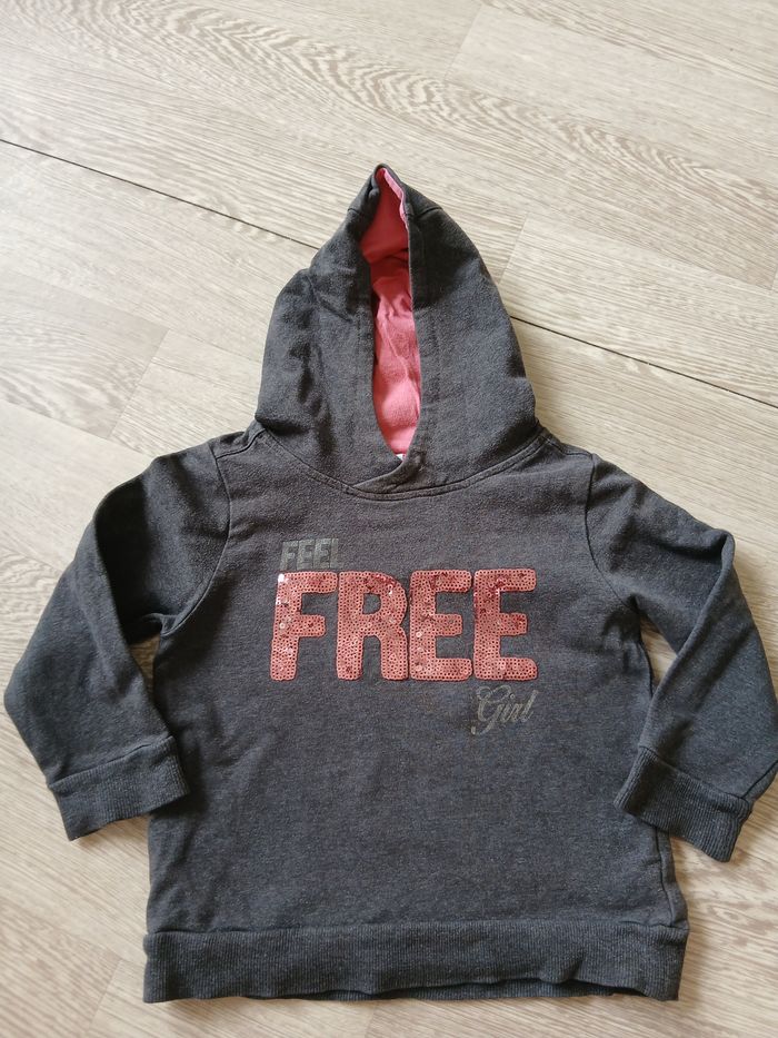 Sweat à capuche 4 ans