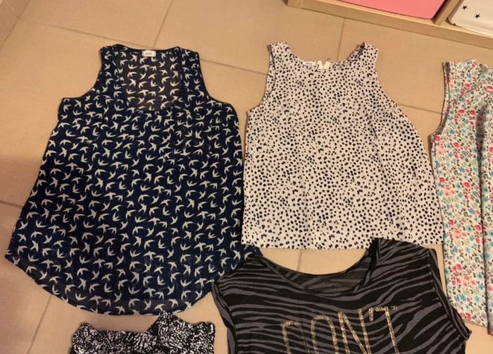 Lot 12 hauts femme taille S/36 dont 1 body - photo numéro 2