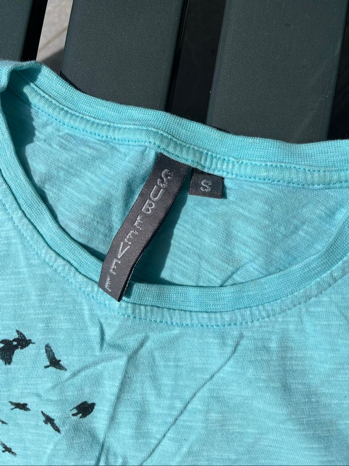 TEE shirt - photo numéro 2