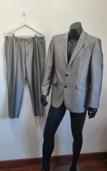 Traje de hombre gris plateado 54