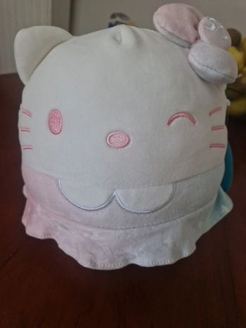 Peluche hello kitty anniversaire