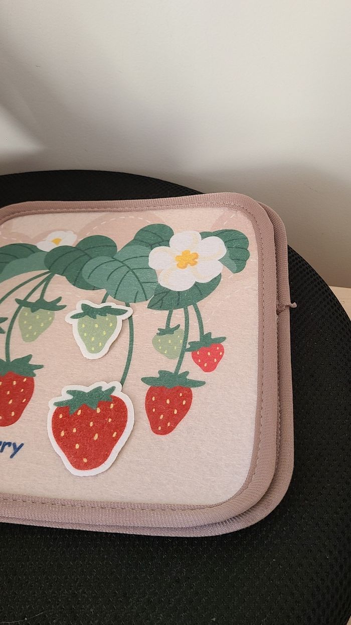 Livre éducatif Montessori en tissu multicolore pour bébés - photo numéro 2