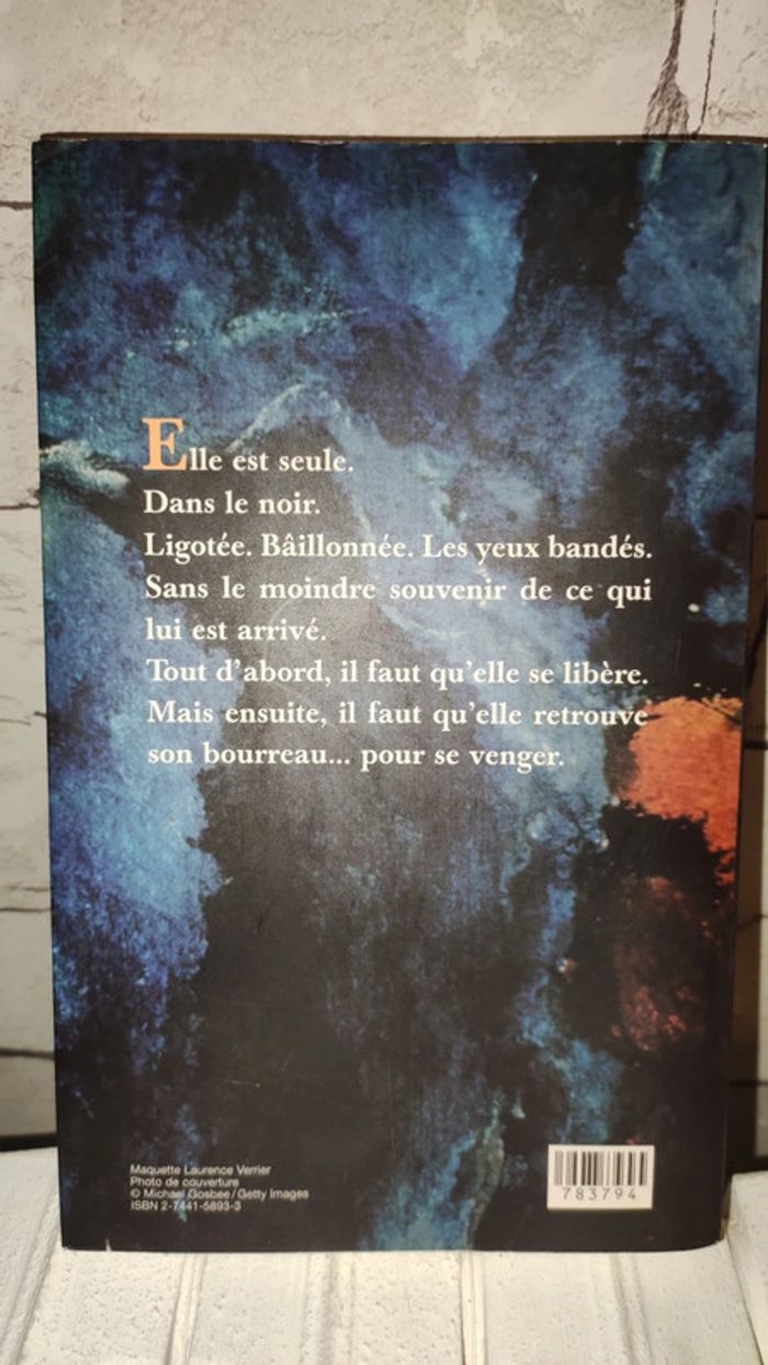 Au pays des vivants - Nicci French - France loisirs - photo numéro 3