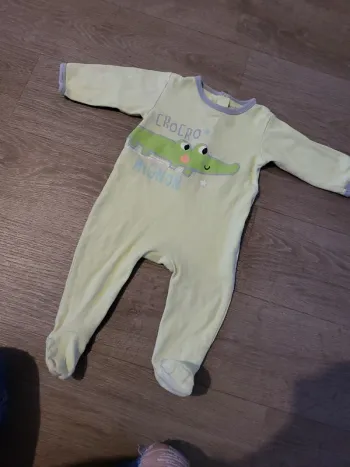 Pyjama fin taille 12 mois