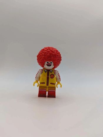 Figurine type lego McDonald's